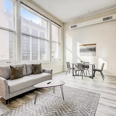 Cozysuites - 2Br With Direct Skybridge Access #1
